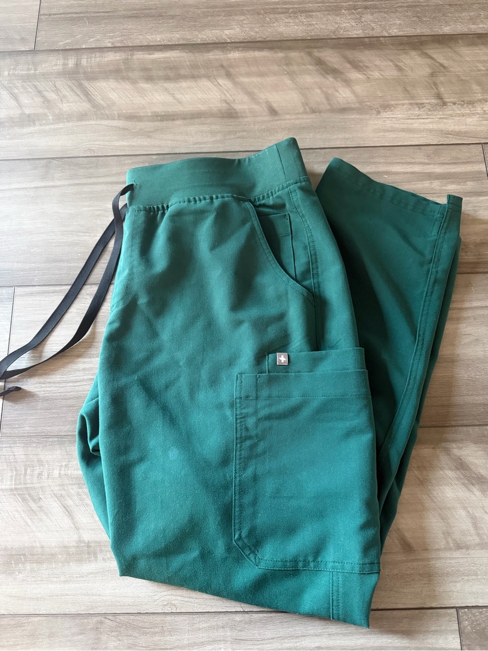 Figs forest green Yola skinny scrub pants